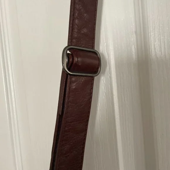 Kenneth Cole Brown Leather Messenger Satchel/Briefcase - Picture 7 of 14